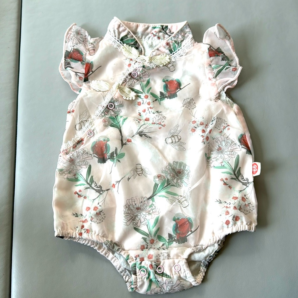 Brand New, Chinese style onesie (3m-6m)